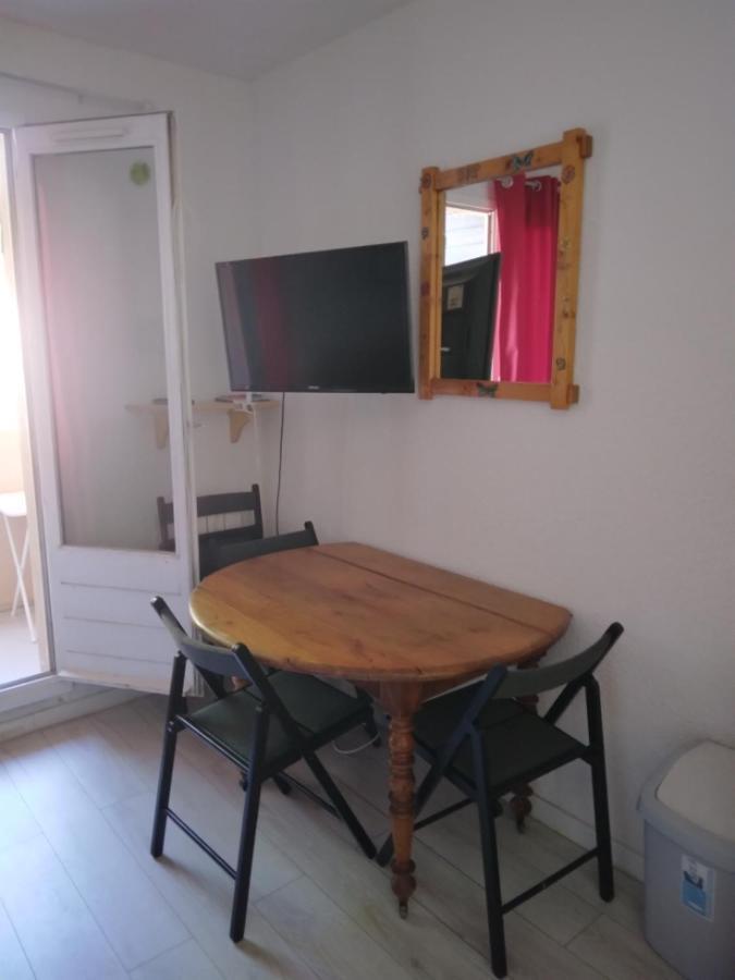 Appartement studio de 17m2 de 4 couchage vue sur montagne à Allos Extérieur photo